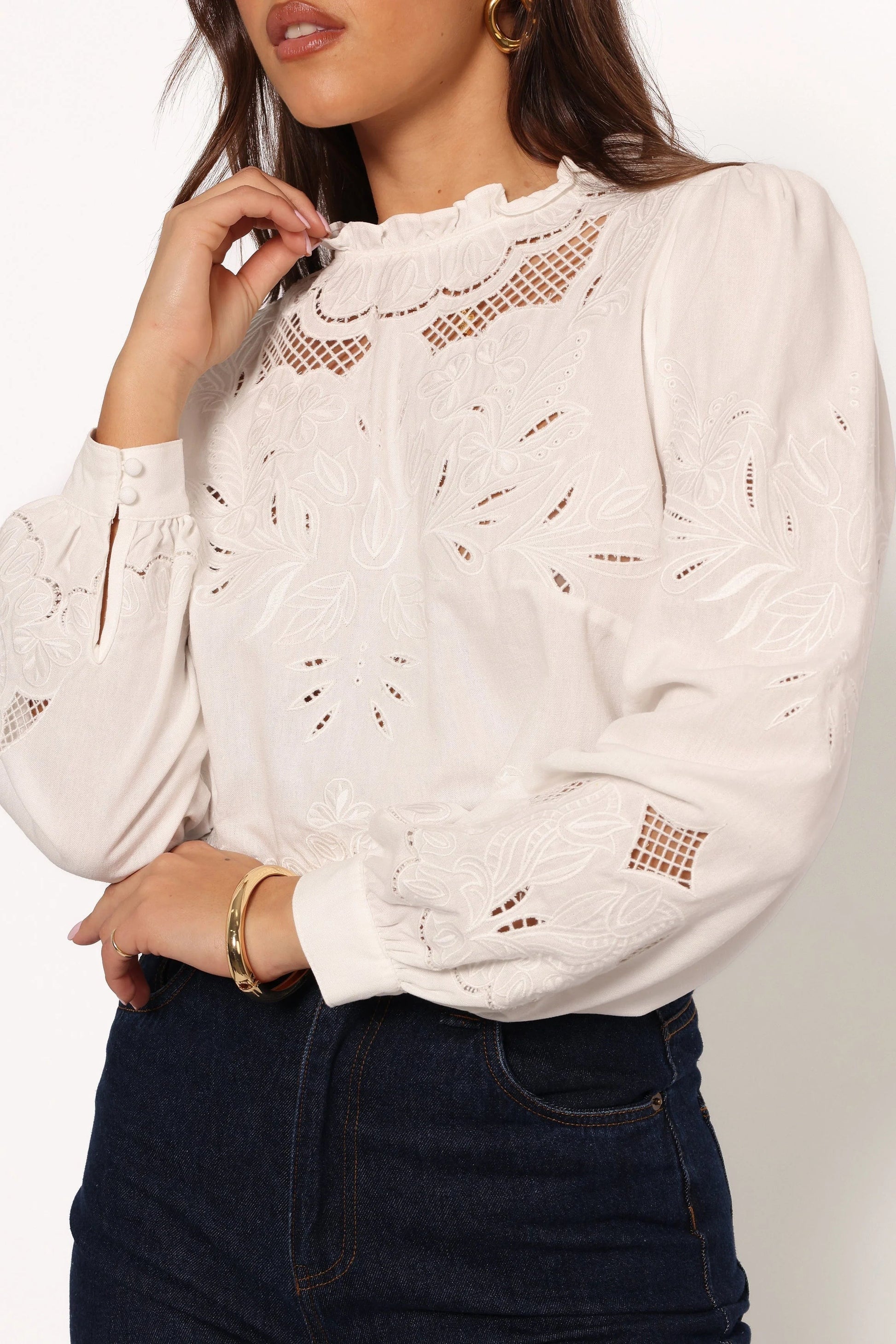 Cropped Ruffle-Neck Linen-Blend Top