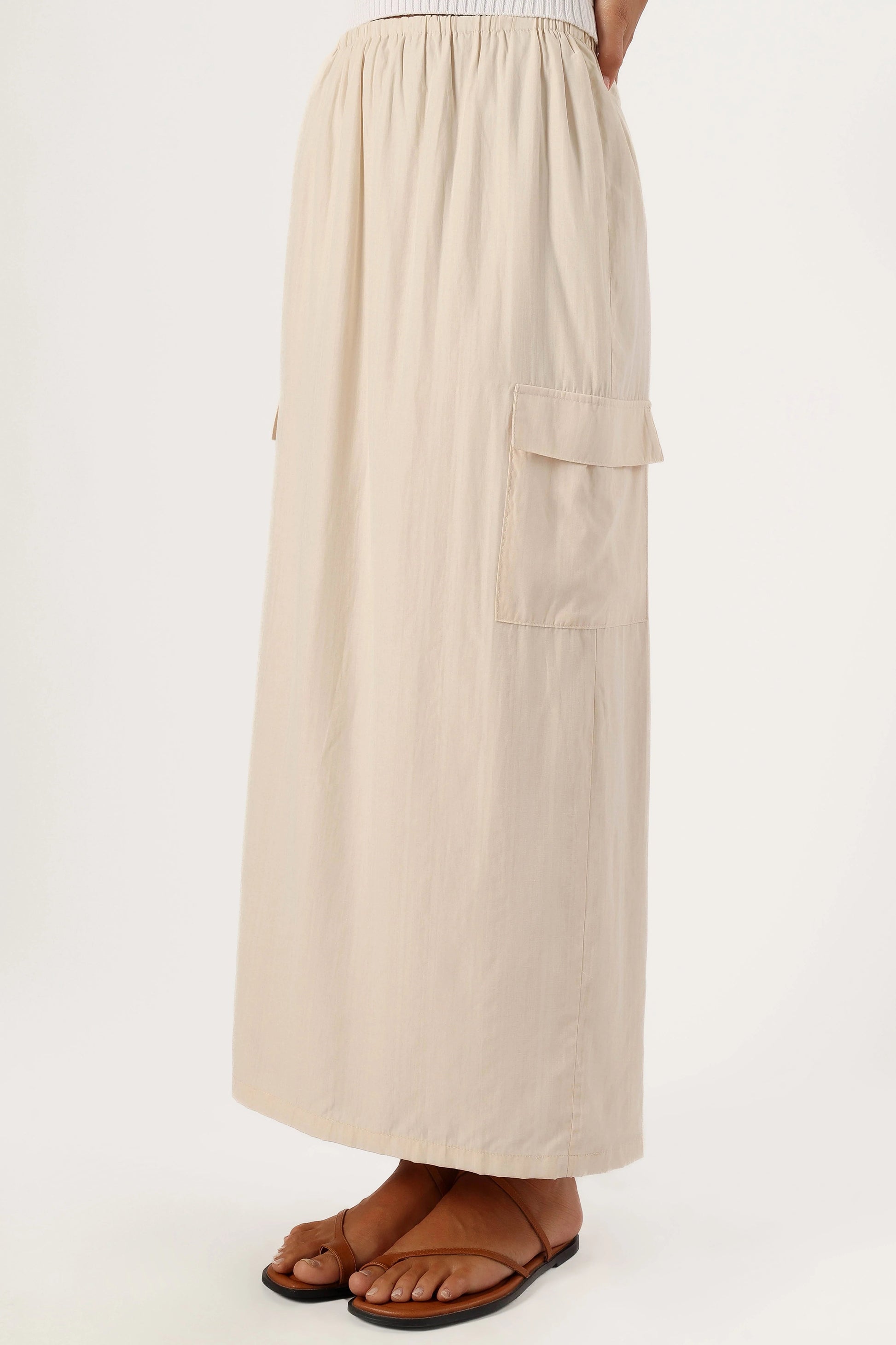 High-Waist Elastic Midi Skirt with Pockets