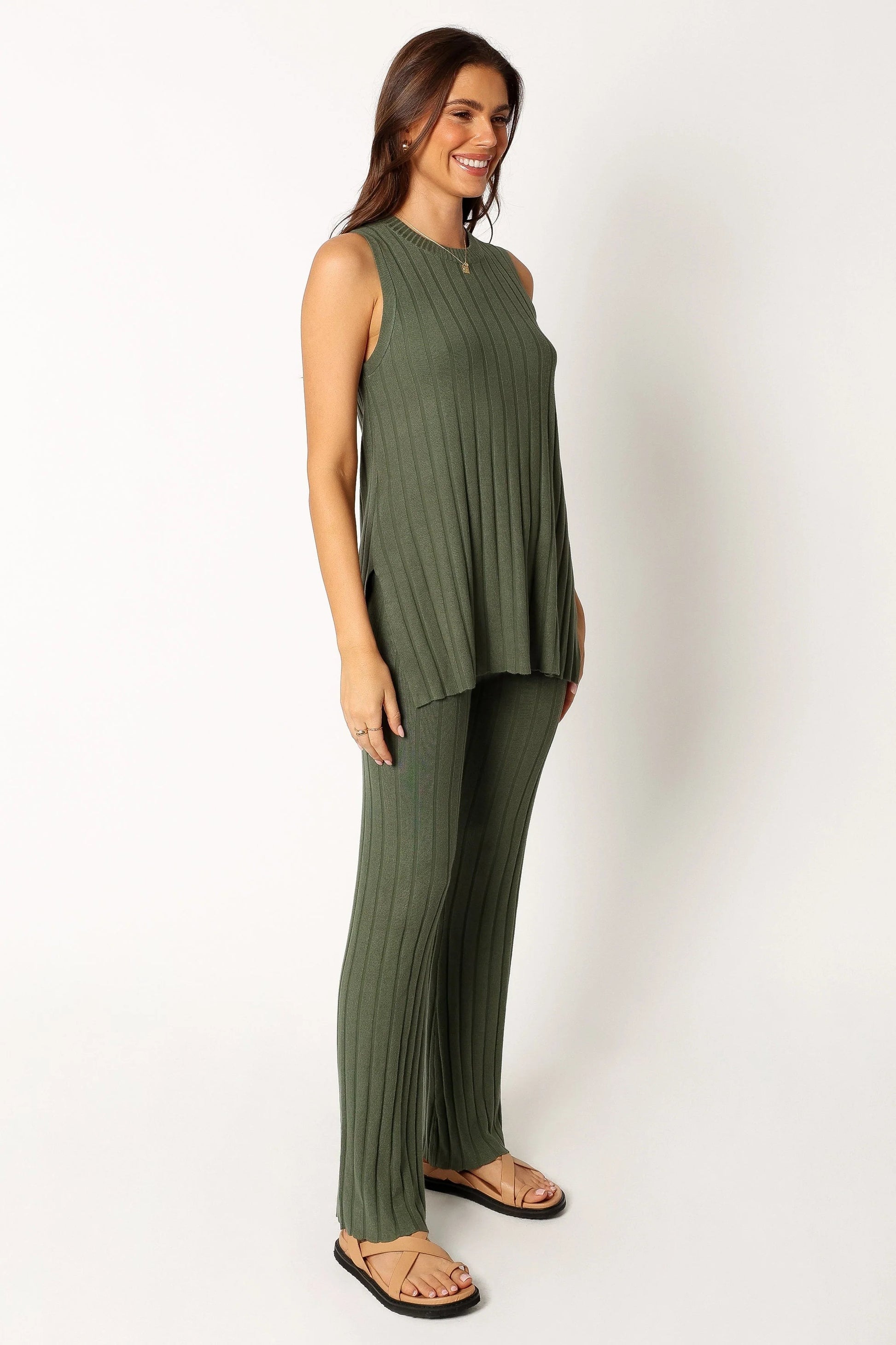 Ribbed Knit Sleeveless Top & Pant Set