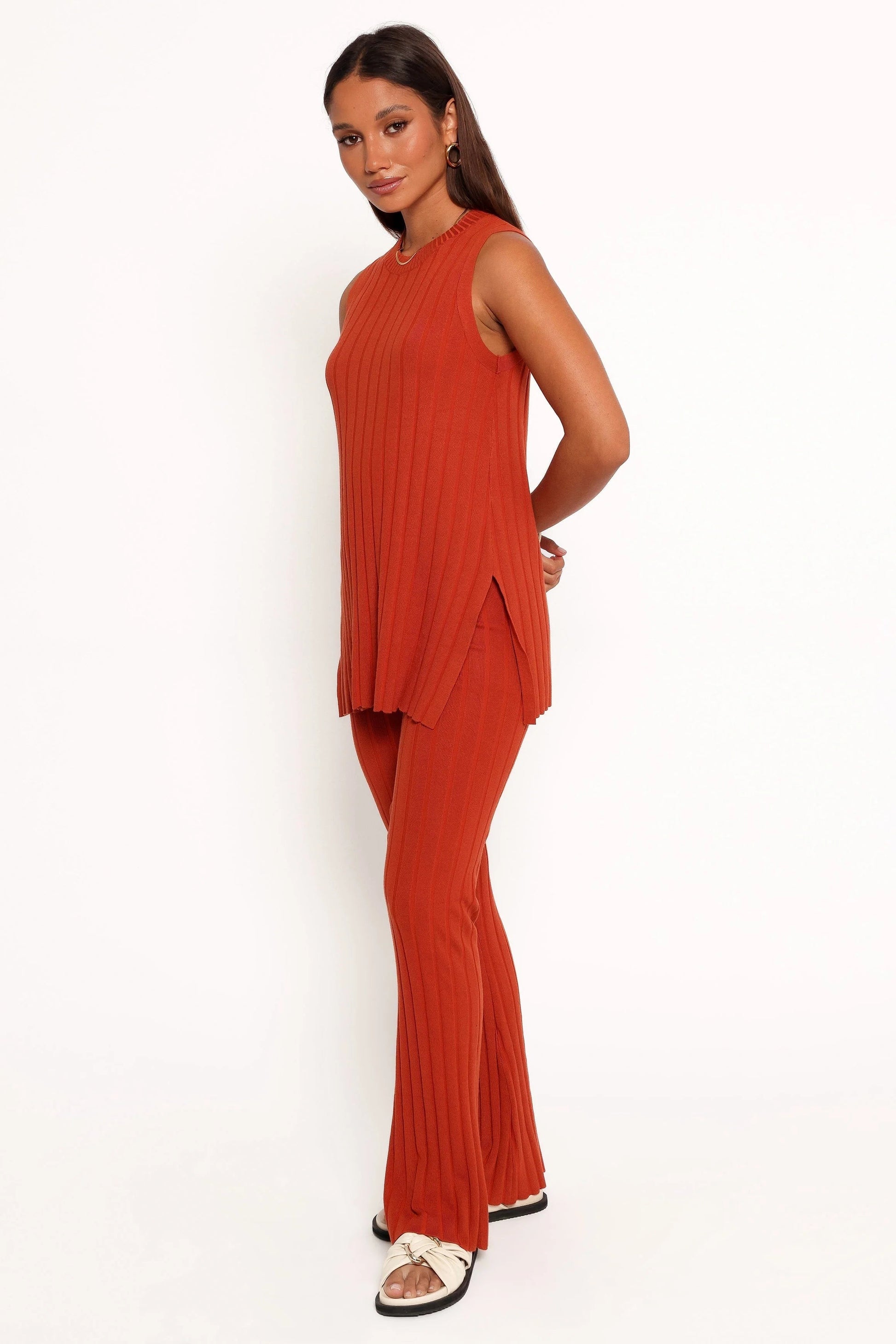 Ribbed Knit Sleeveless Top & Pant Set