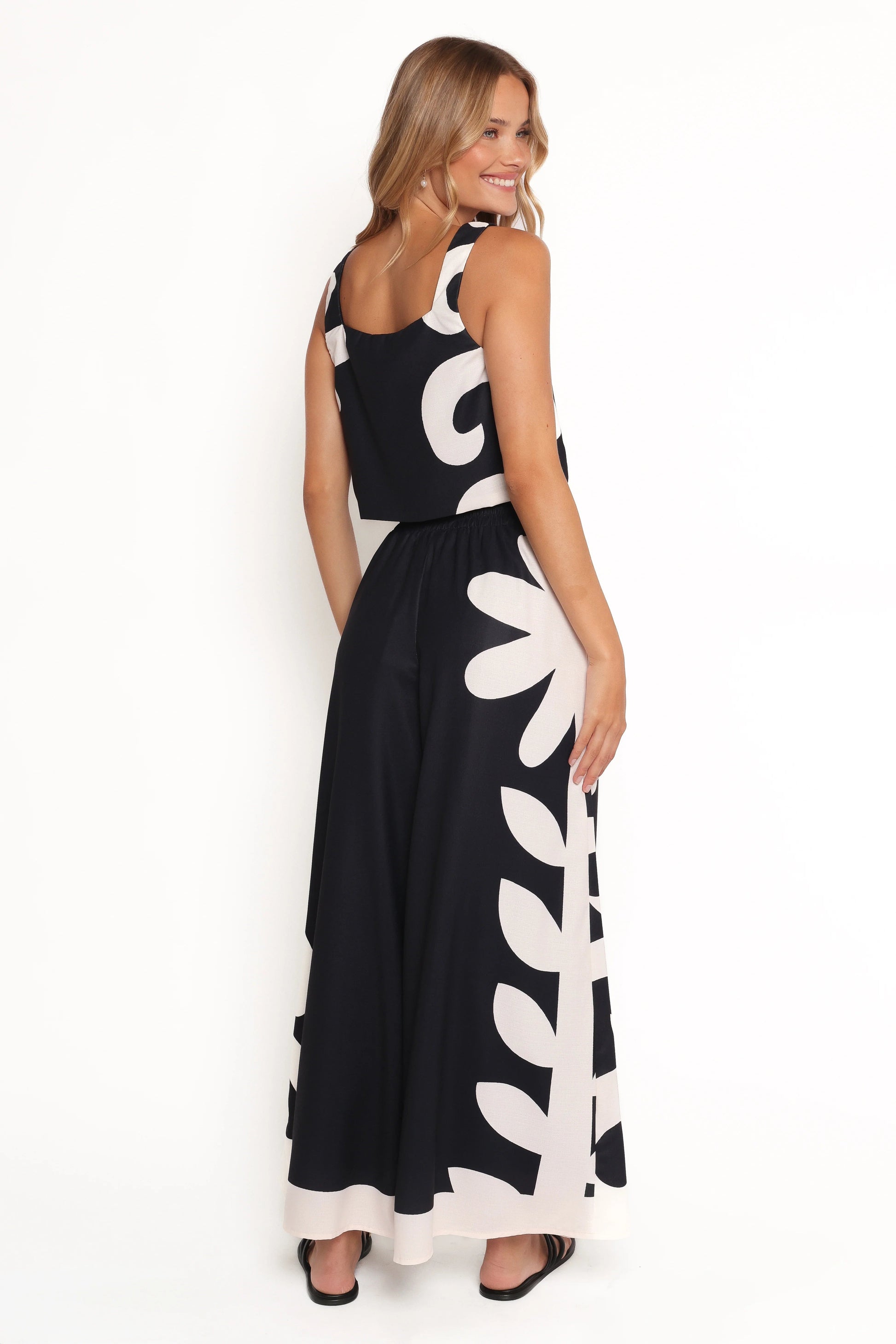 Square-Neck Linen-Blend Top & Wide-Leg Pants Set