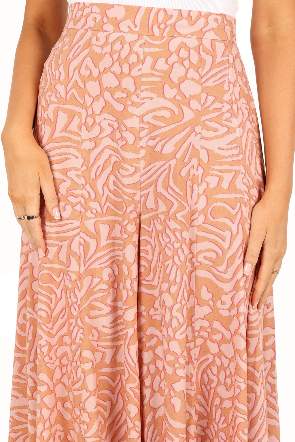 Wide-Leg High-Rise Pants